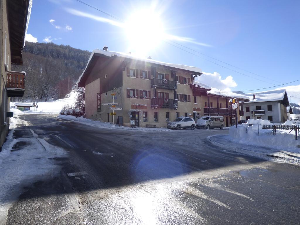 Hotel Et Appart'Hotel Restaurant L'Adray Longefoy Dış mekan fotoğraf